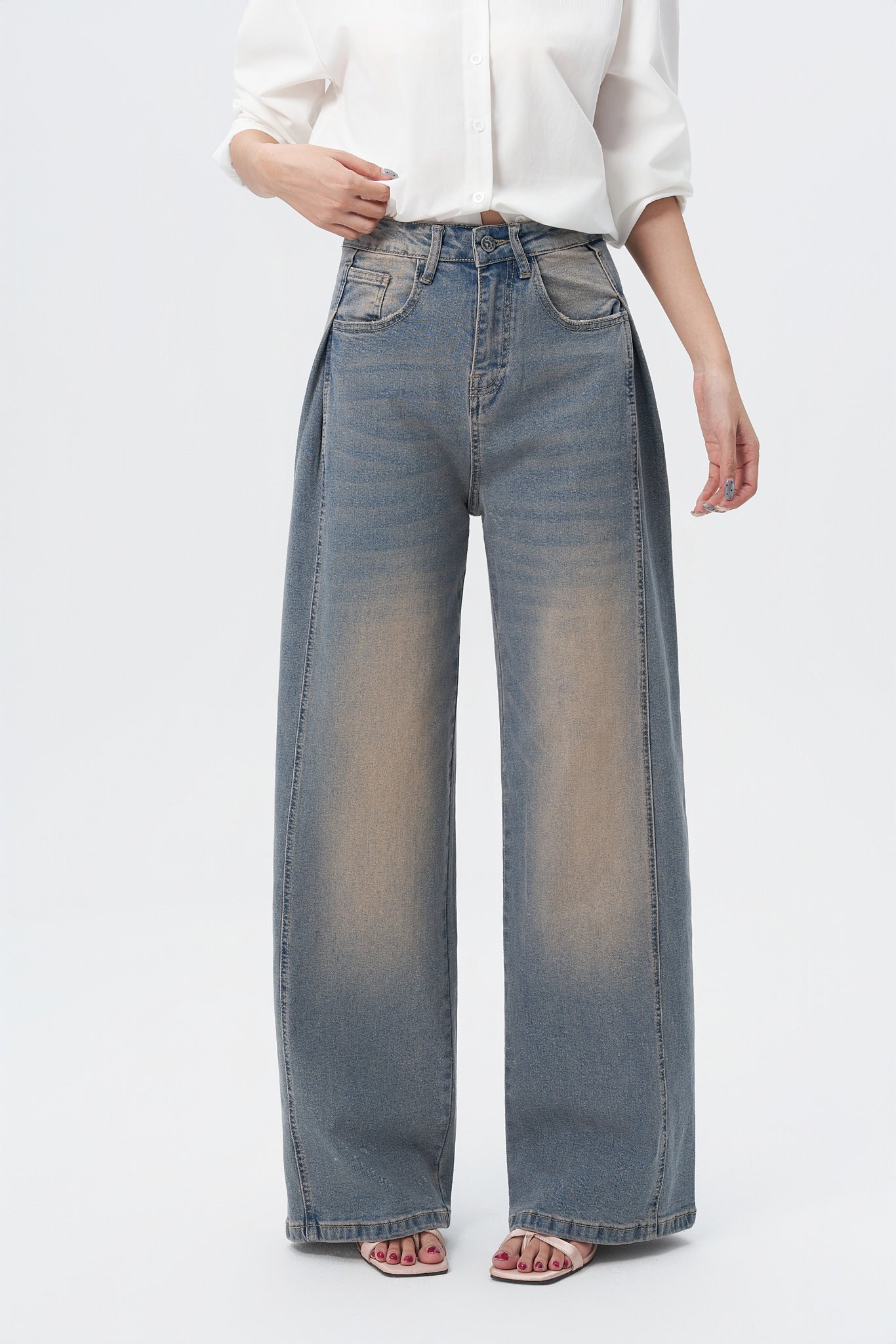 Pleat Panel Wide Leg Jeans